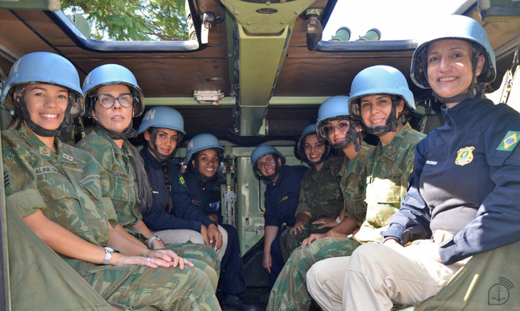 Estágio Capacita Mulheres Para Atuar Em Operações De Paz Da ONU - DefesaNet