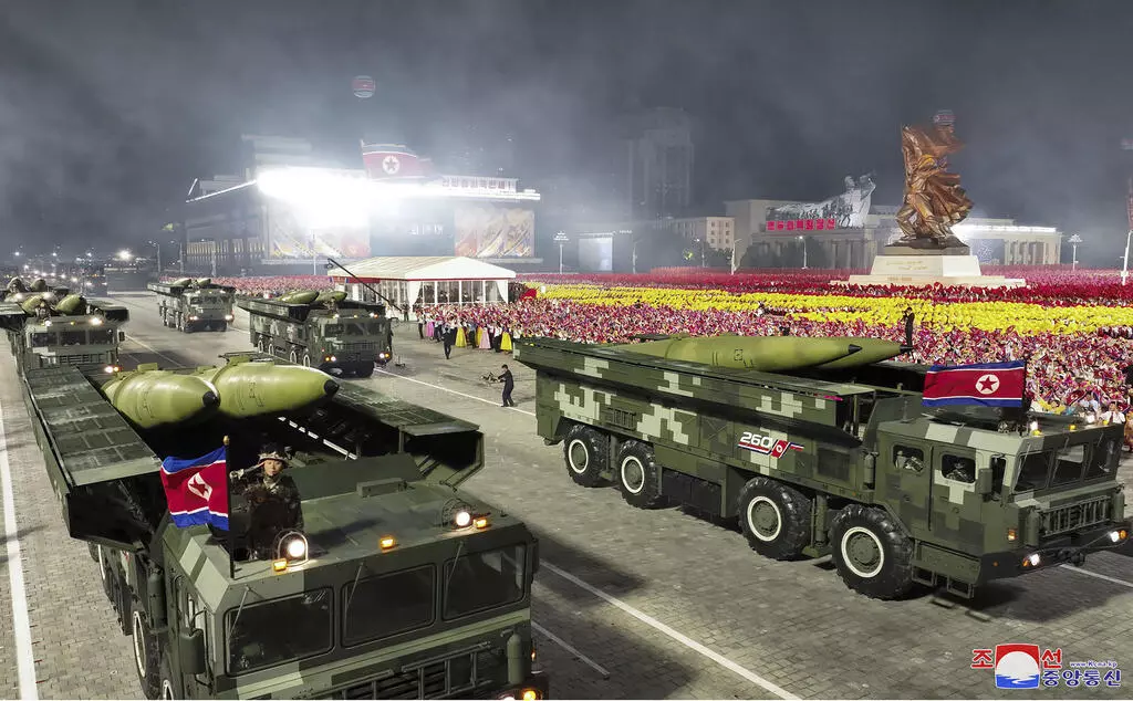 Dia da Vitória na Coreia do Norte: desfile militar tem presença de russos  e chineses - DefesaNet