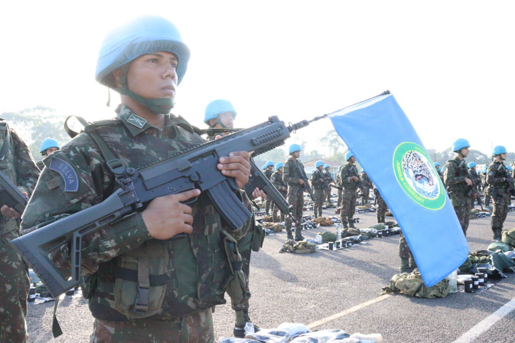 Exército encerra reconhecimento das condições da BR-230 - DefesaNet